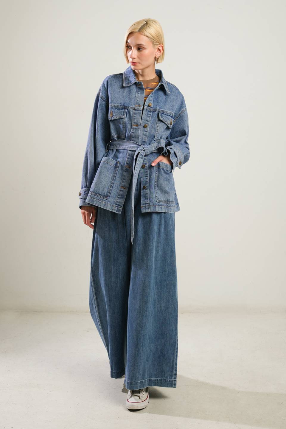 BREATHTAKING CHARM DENIM MIDI JACKET Flying Tomato